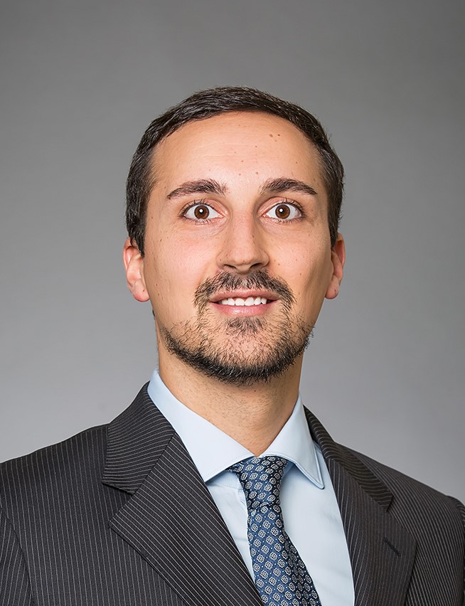 Picture of a man in a suit