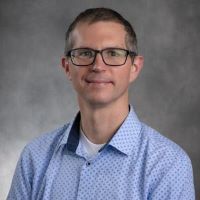 headshot of N. Aaron Deskins, who created the course Success for Introverts