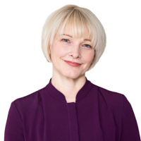 Emily Reichert Headshot Smaller