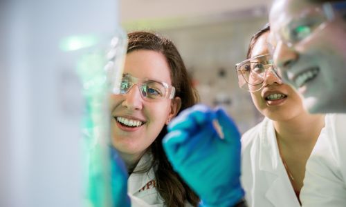 Christina Bailey-Hytholt is pictured in her lab with students Emily Lei and Kerstin Andrews.