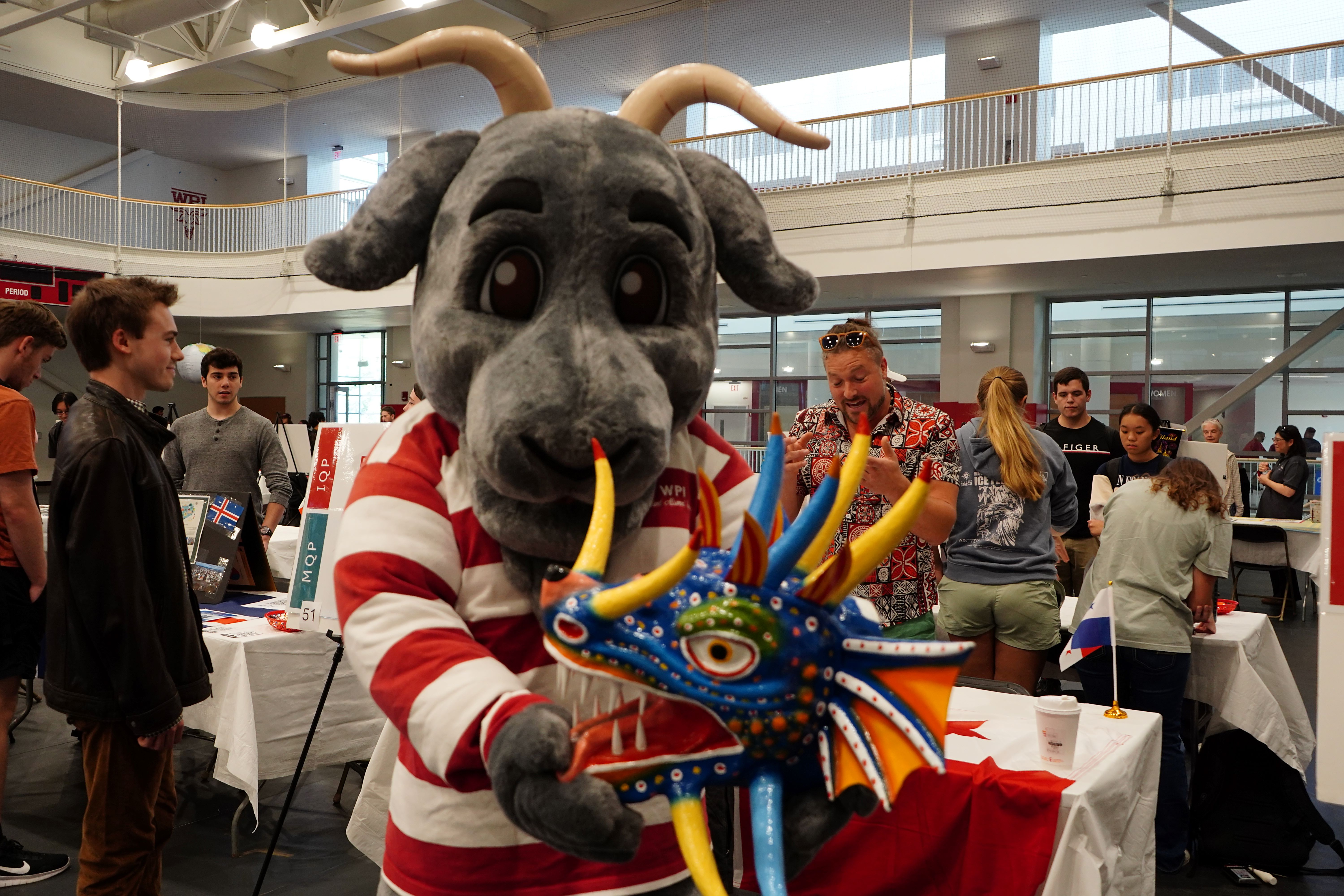 Global Fair Gompei