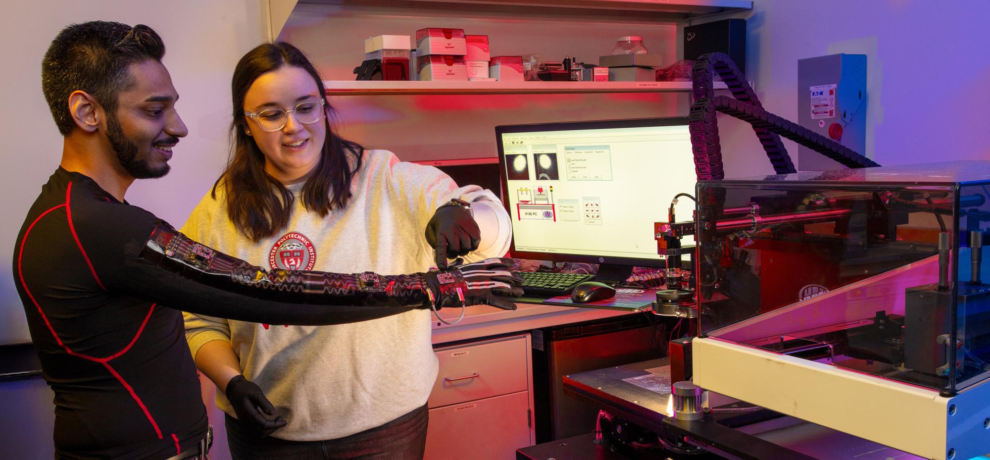 Mechanical Engineering Graduate Track_ Hero Image